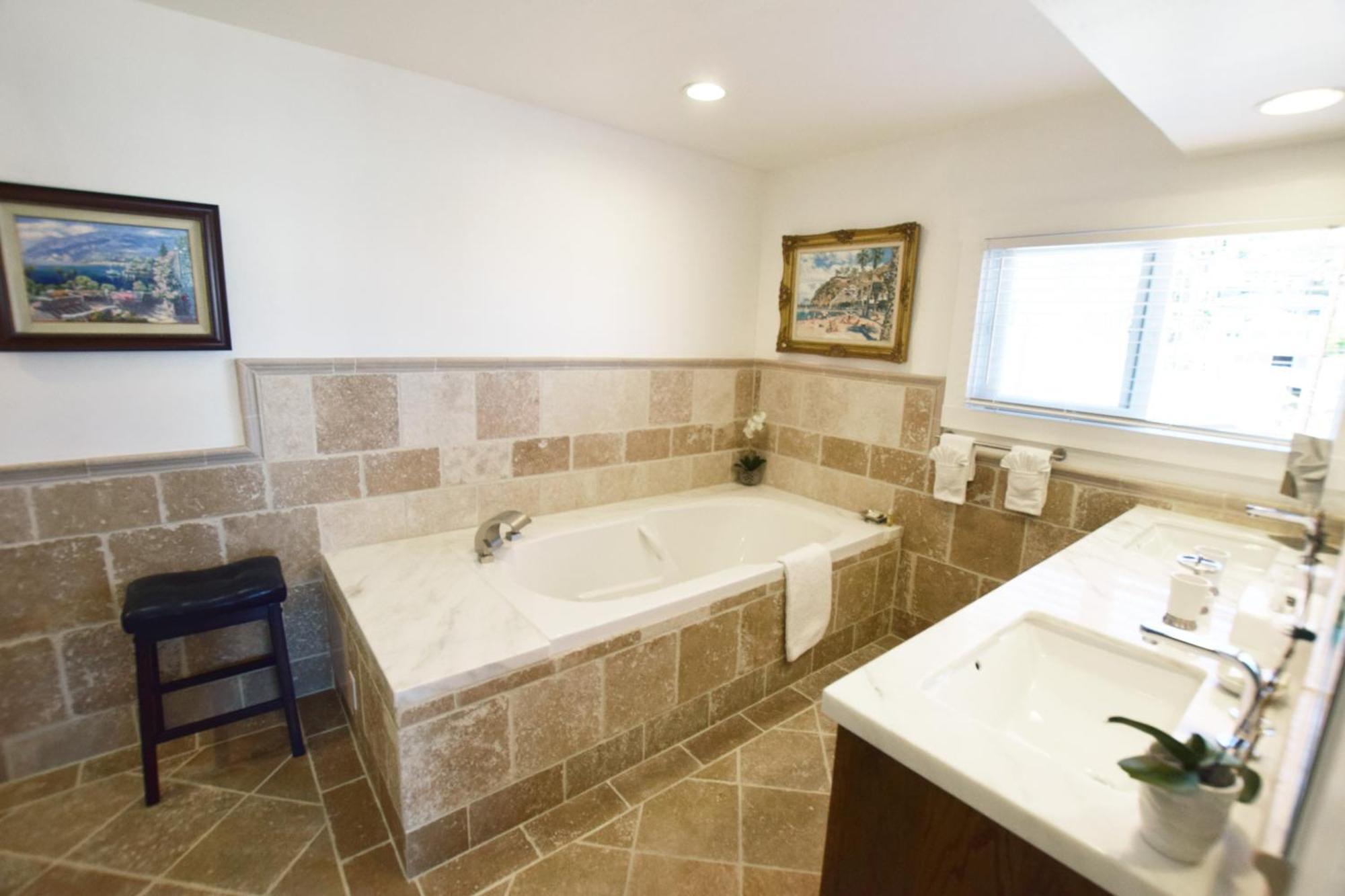 Catalina Courtyard Suites Avalon Exterior foto